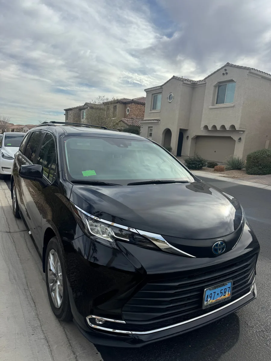2022 Toyota Sienna XLE Hybrid at DAMACAR Las Vegas
